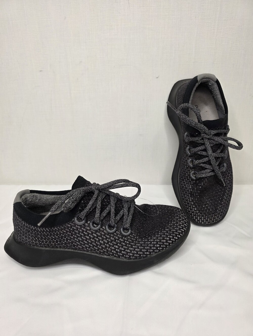 Allbirds Women's Tree Dasher 1 Running Shoes Size 7 Black Grey Knit Sneakers